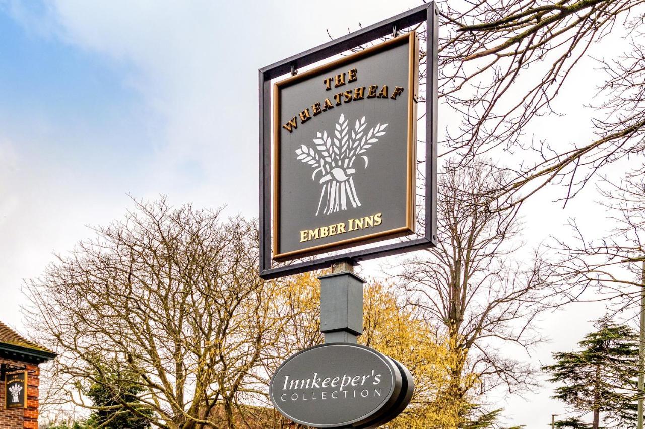 The Wheatsheaf By Innkeeper'S Collection Вокінг Екстер'єр фото